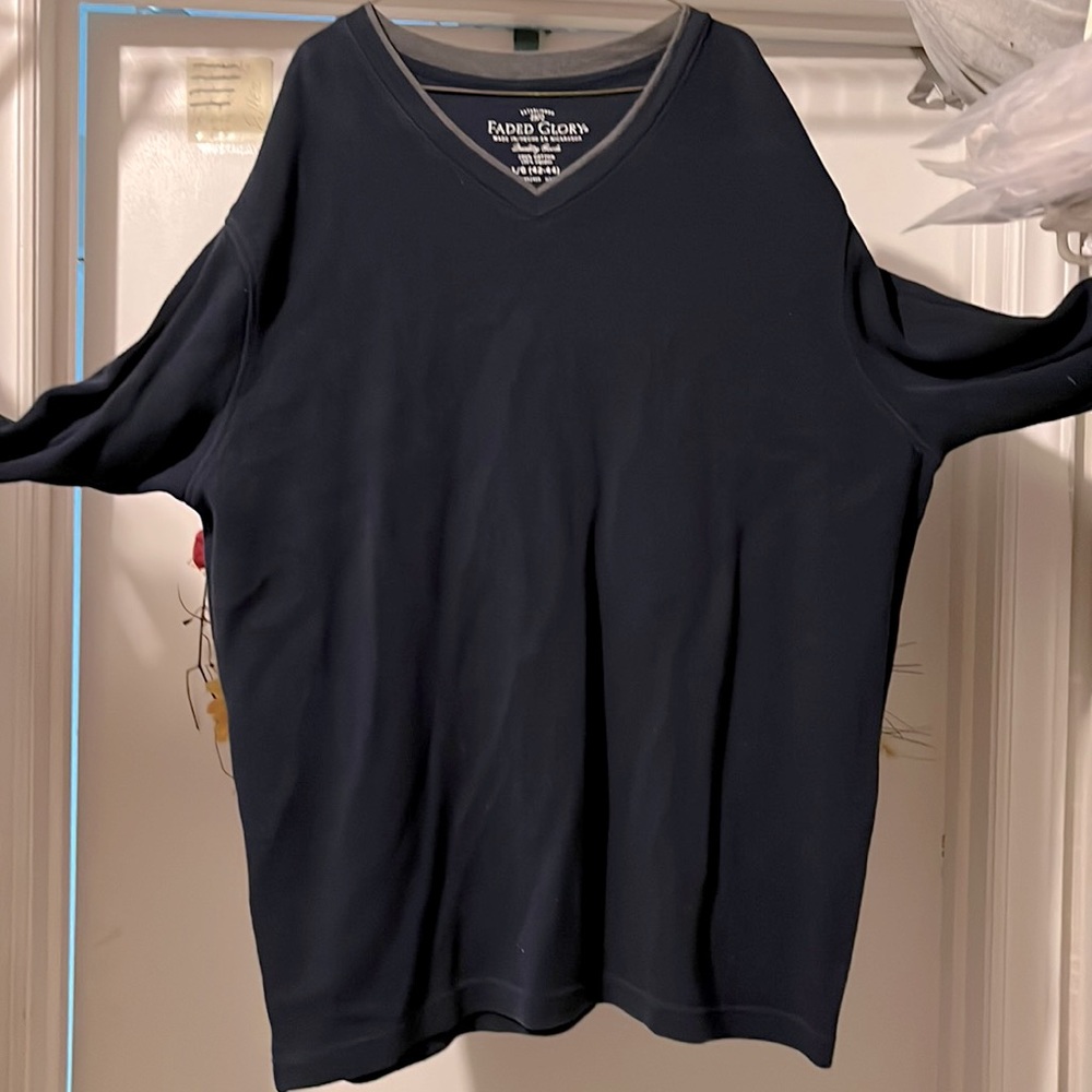 Men’s L 100% Cotton Sweater